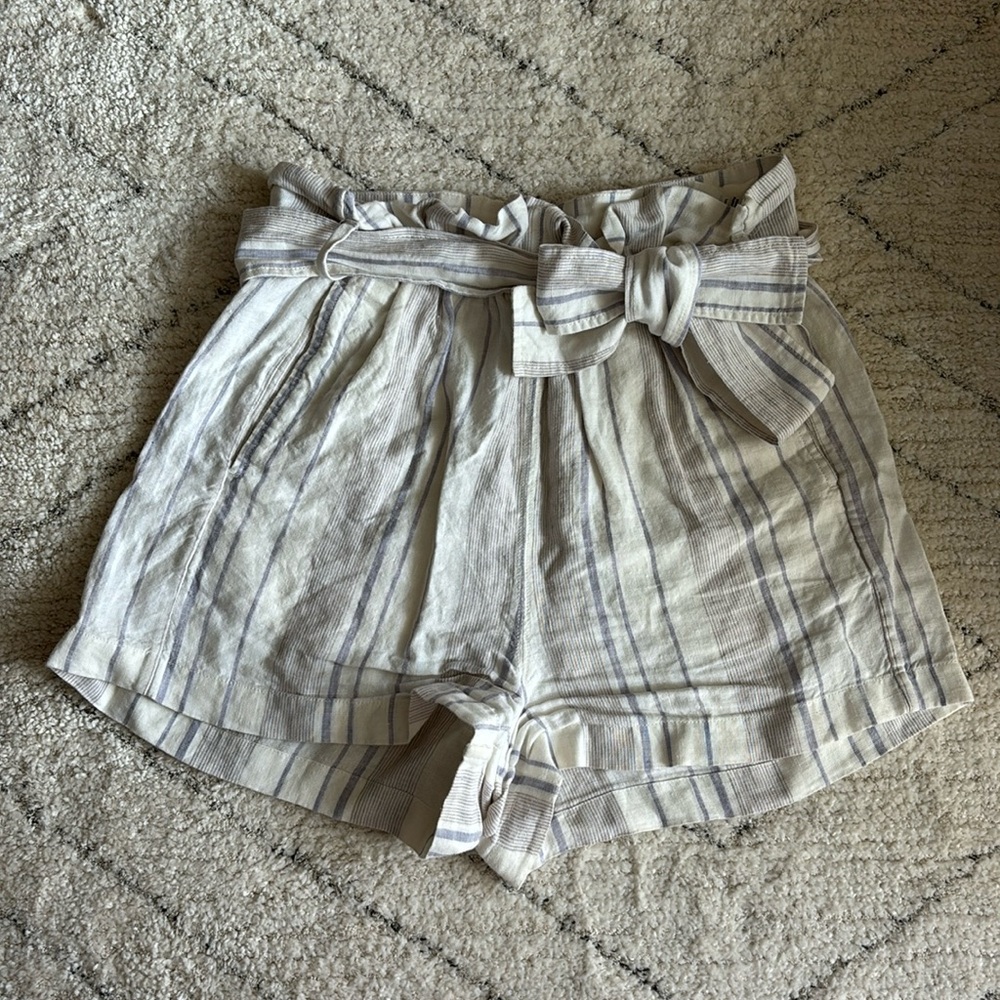 Wilfred Aritzia Linen Shorts with Belt Size 4